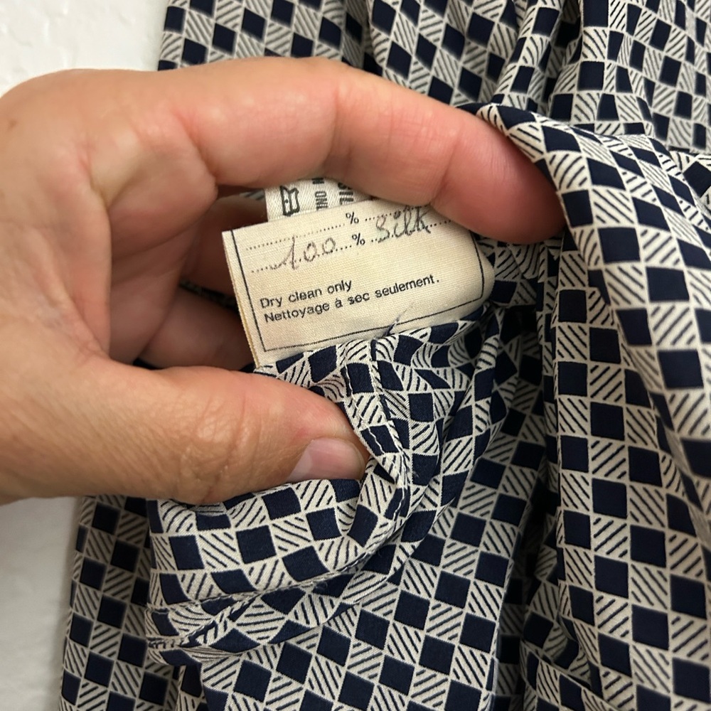 1970s Vintage Celine Paris Silk Blouse and Skirt Set Black Cream Geometric. - Picture 7 of 7